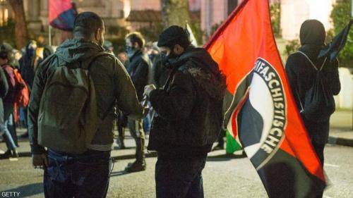 الفوضى ضد الفاشية..