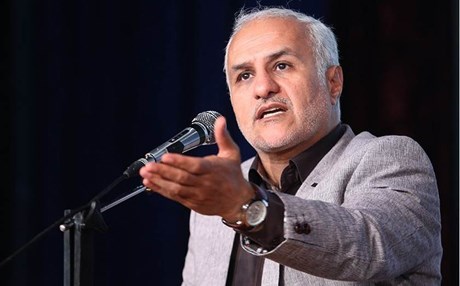 حسن عباسي، وهو قيادي