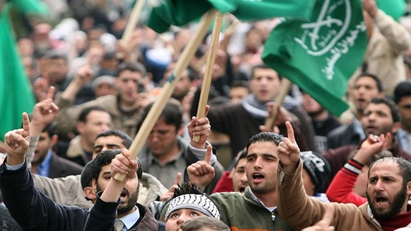 اليمين المتطرف يوظف