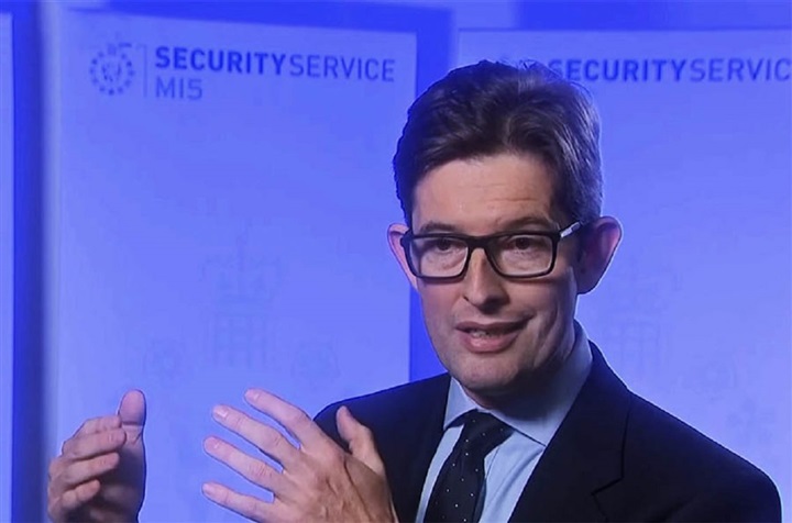 كين مكالوم رئيس جهاز