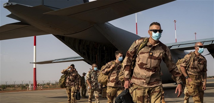 مع الانسحاب الفرنسي..