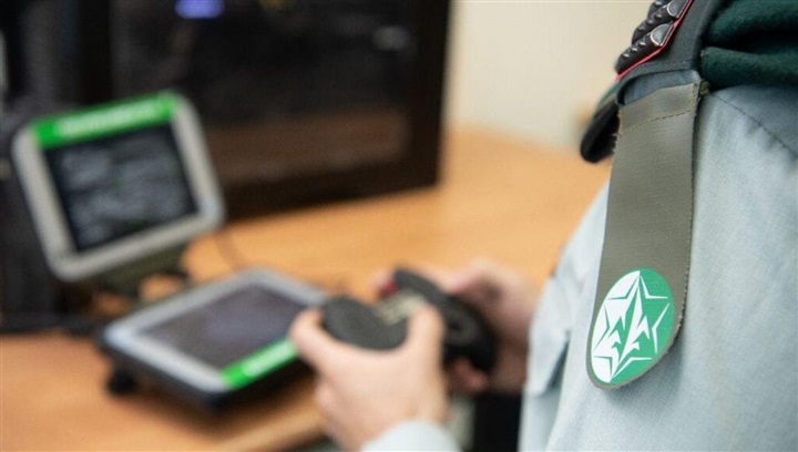 «بيريز» تفضح هشاشة