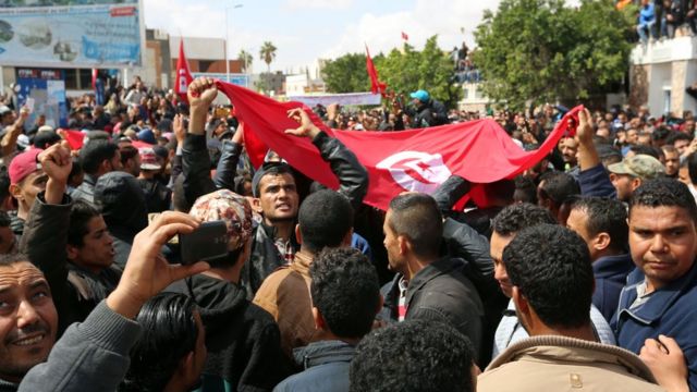 إضرابات واحتجاجات